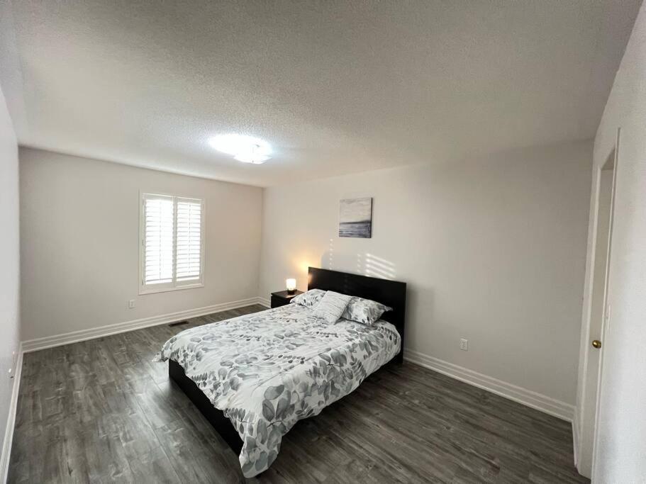 Beautiful Vacation Home Near Toronto Airport Mississauga Exterior photo